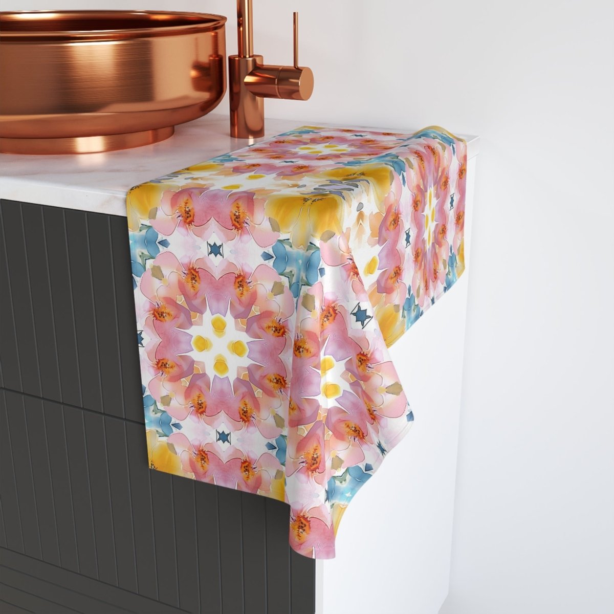 Daisy Bloom | Hand Towel - Hand Towel - Piccolo Fiore Prints