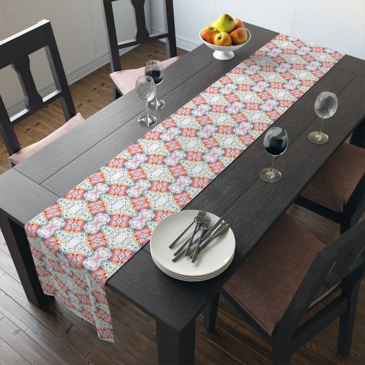 Delicate Diamond Bloom | Table Runner - Table Runner - Piccolo Fiore Prints