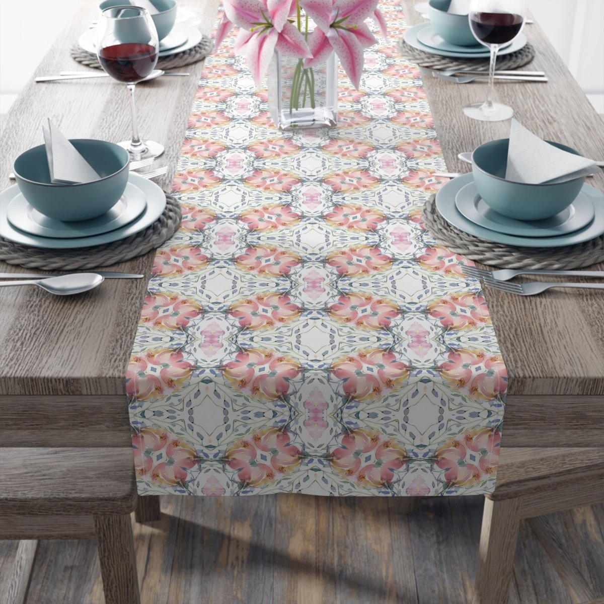 Delicate Diamond Bloom | Table Runner - Table Runner - Piccolo Fiore Prints
