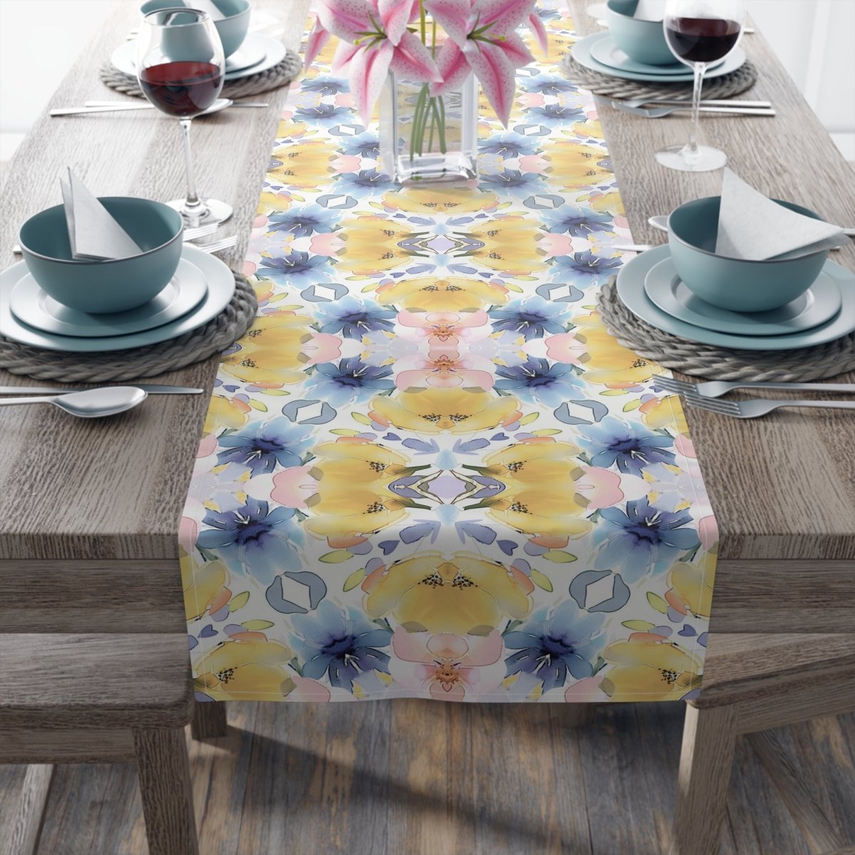 Wavy Blooms | Table Runner - Table Runner - Piccolo Fiore Prints