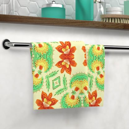 Bella Bouquet Floral Damask in Brightest Cream and Green | Face Towel