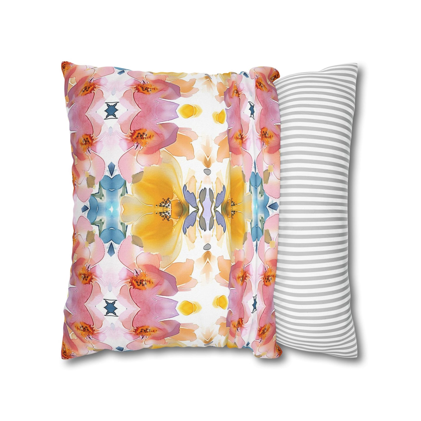 Daisy Bloom | Throw Pillow