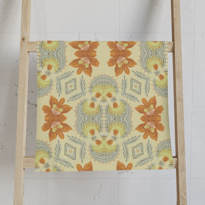 Bella Bouquet Damask in Soft Cream and Grey | Hand Towel