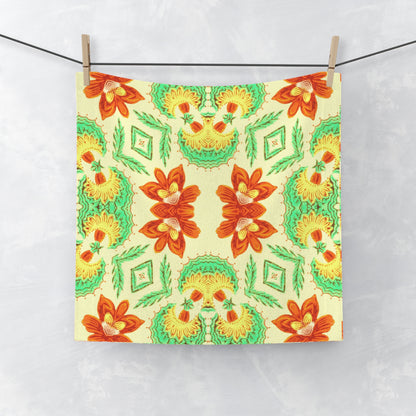 Bella Bouquet Floral Damask in Brightest Cream and Green | Face Towel