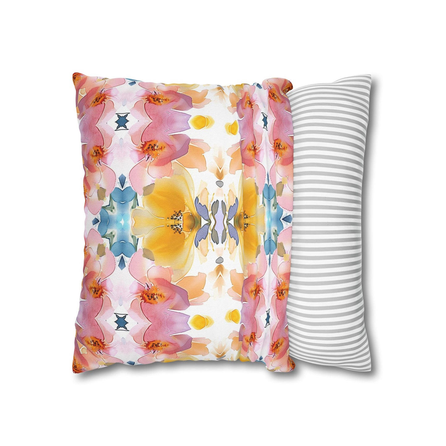Daisy Bloom | Throw Pillow