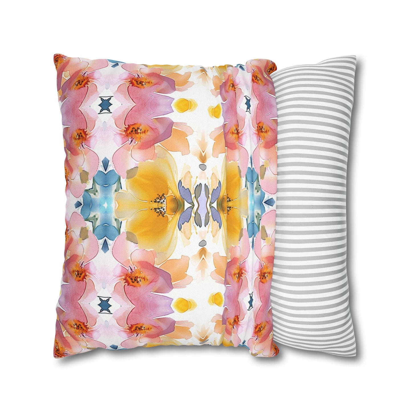 Daisy Bloom | Throw Pillow