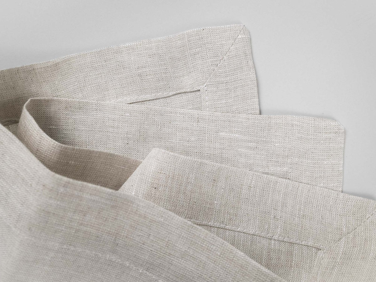 Oak and Blossom | Personalised Linen Napkins | Autumn & Fall Table Decor