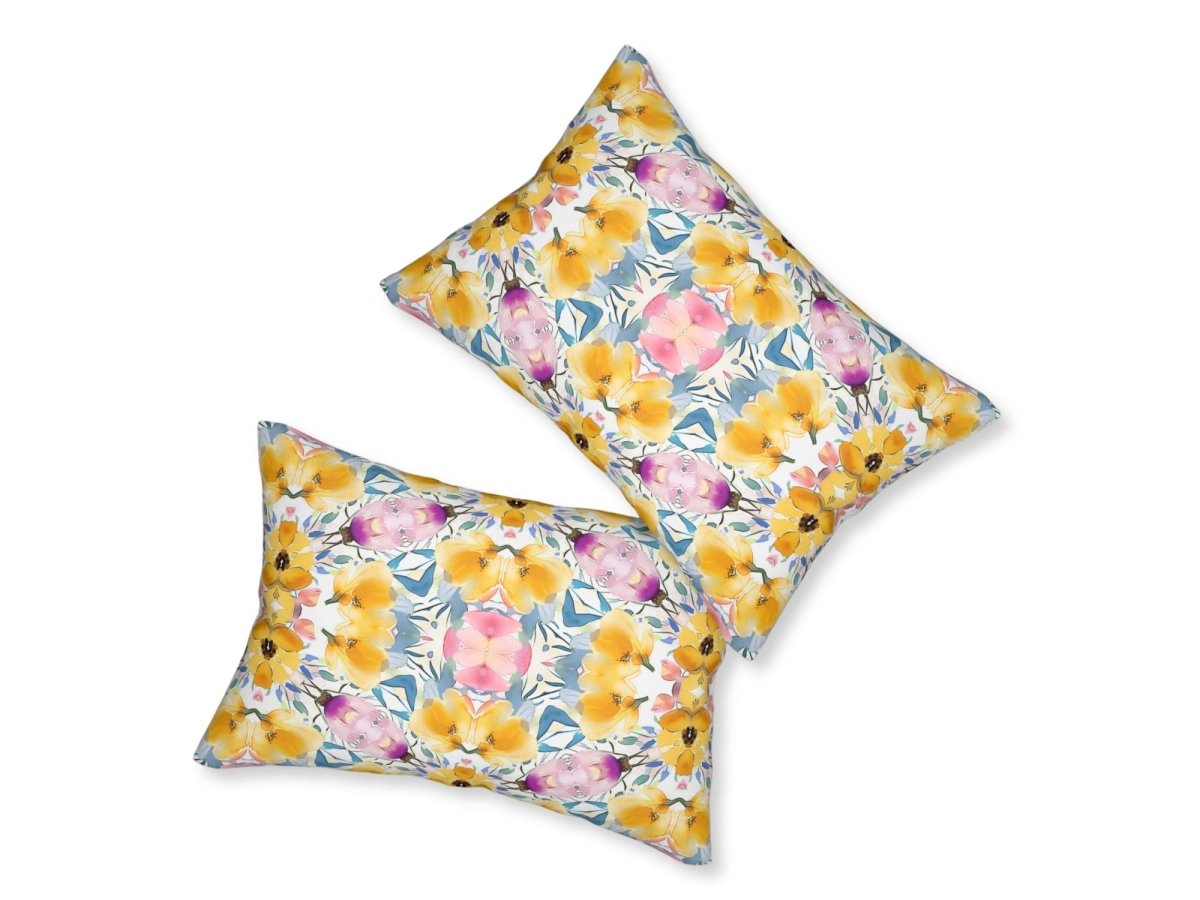 Aztec Floral Bow | Throw Pillow - Throw Pillow - Piccolo Fiore Prints