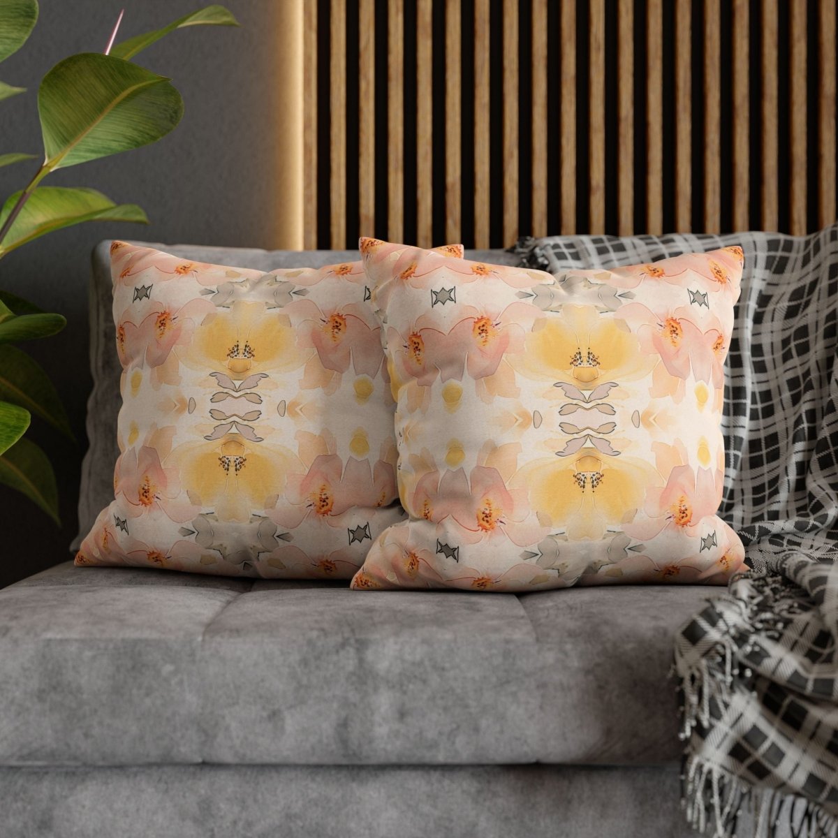 Daisy Bloom | Throw Pillow - Throw Pillow - Piccolo Fiore Prints
