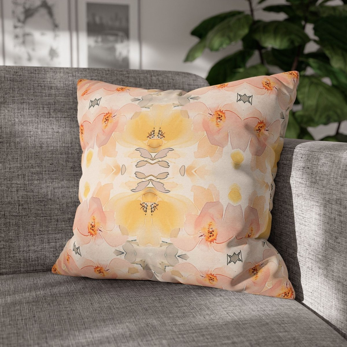 Daisy Bloom | Throw Pillow - Throw Pillow - Piccolo Fiore Prints
