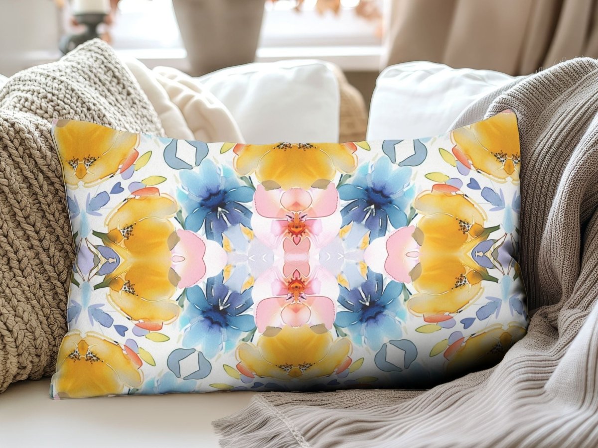Wavy Blooms | Throw Pillow - Throw Pillow - Piccolo Fiore Prints
